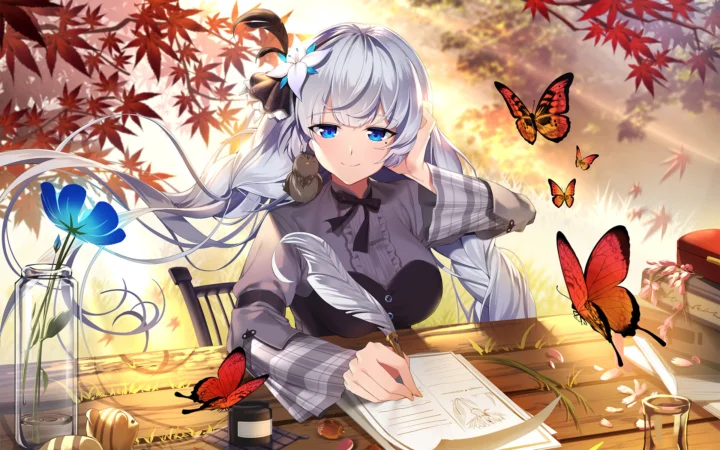 一位银发动漫少女在枫叶与蝴蝶环绕的温暖画面中伏案写字。