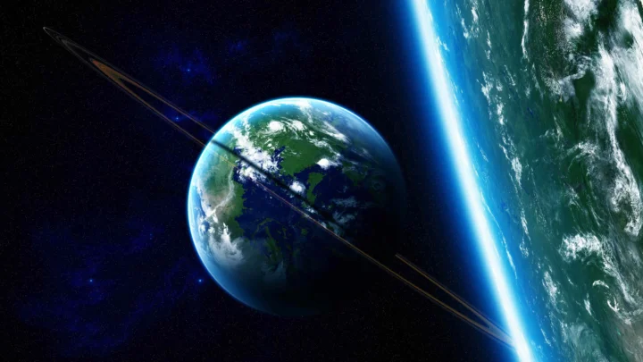 深邃星空中，两颗蓝绿色行星呈现出明亮的边缘光。