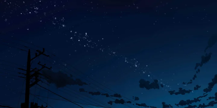 深蓝色夜空中散布着星星和云朵，前景可见电线杆与电线的剪影。
