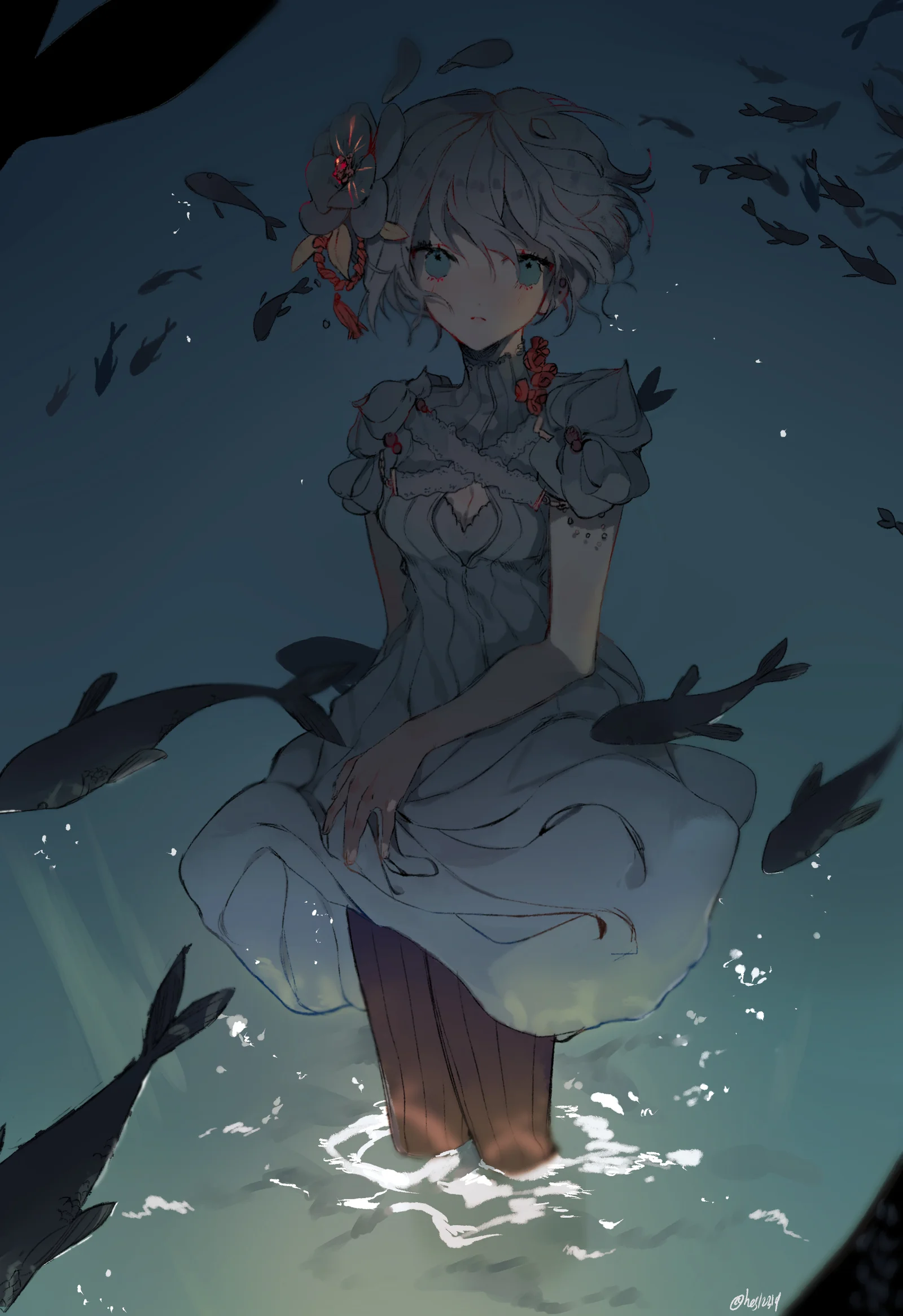 白髪のアニメキャラクターが淡い色のドレスで水中に立ち、周囲を魚の群れが泳いでいる。